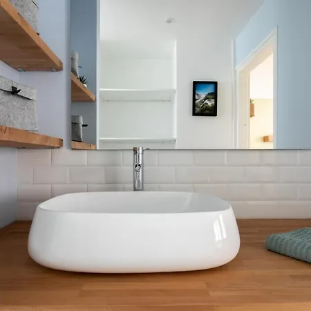 Bed & Breakfast Cosy Feng Shui 4 Personnes Centre-ville 2*